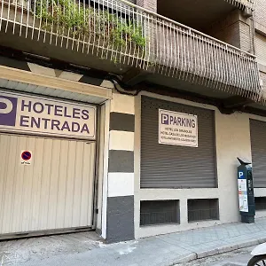 2* Otel Girasoles