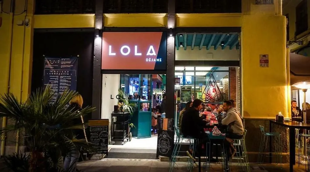 Hostel Lolamento Granada Spain